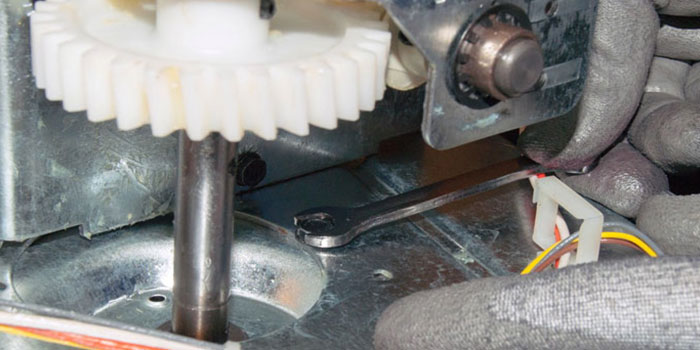 Bolton liftmaster garage door opener sprocket gear