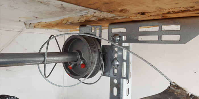 Bolton fix garage door cable